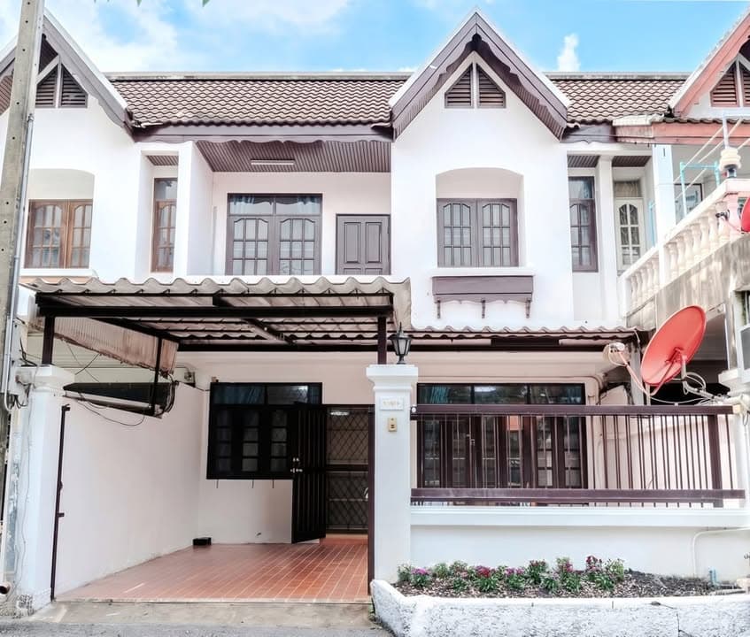บ้านเดี่ยว 2 ชั้น ห้วยขวาง – รัชดา (ซอยประชาราษฎร์บำเพ็ญ 20 แยก 6) - รูปที่ 1