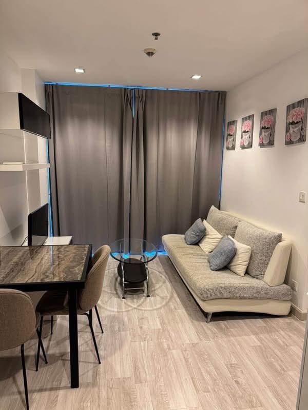 IDEO Mobi Sathorn — 2BR - รูปที่ 1